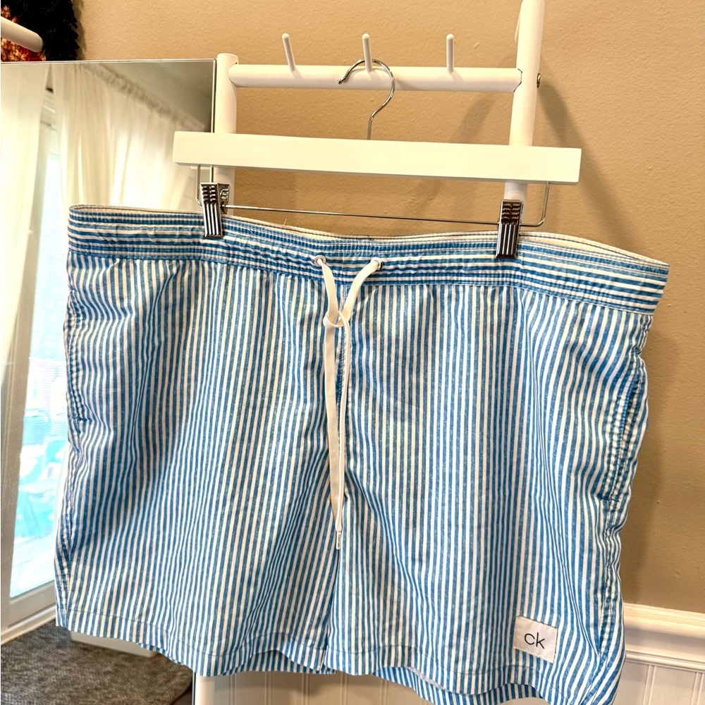 Calvin Klein Light Blue & White Striped Men’s Hybrid Shorts